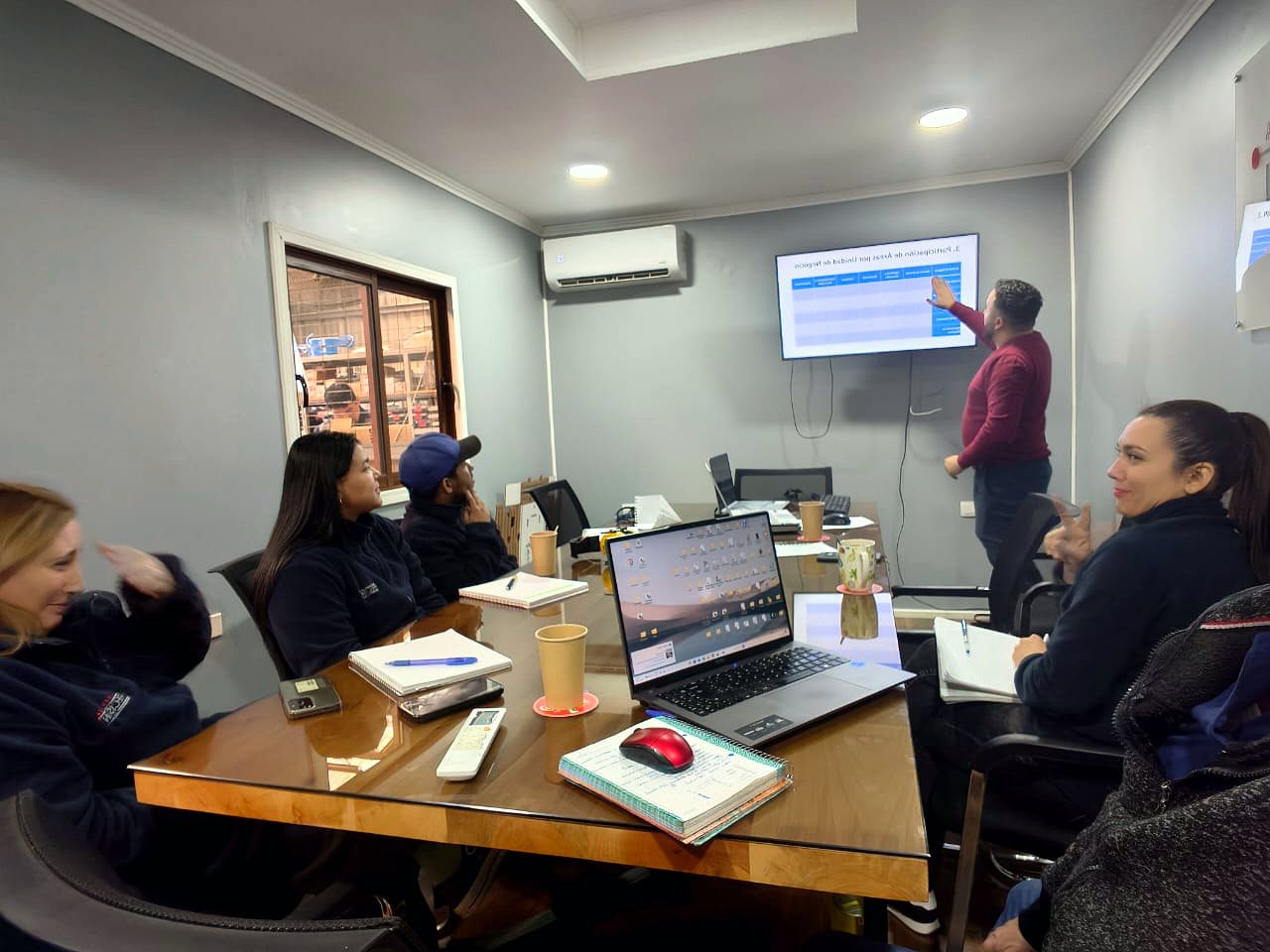 Sesión de formación con presentación
