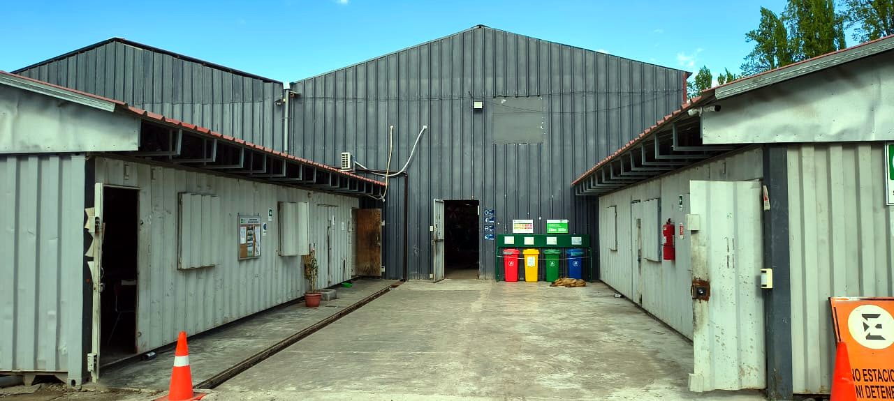 Instalaciones de Maestranza Precisión: galpones y áreas de trabajo